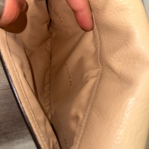 Coach Crossbody Beige Tones Size 6H X 8L Fold Over Vintage Look Small Bag - Picture 11 of 13